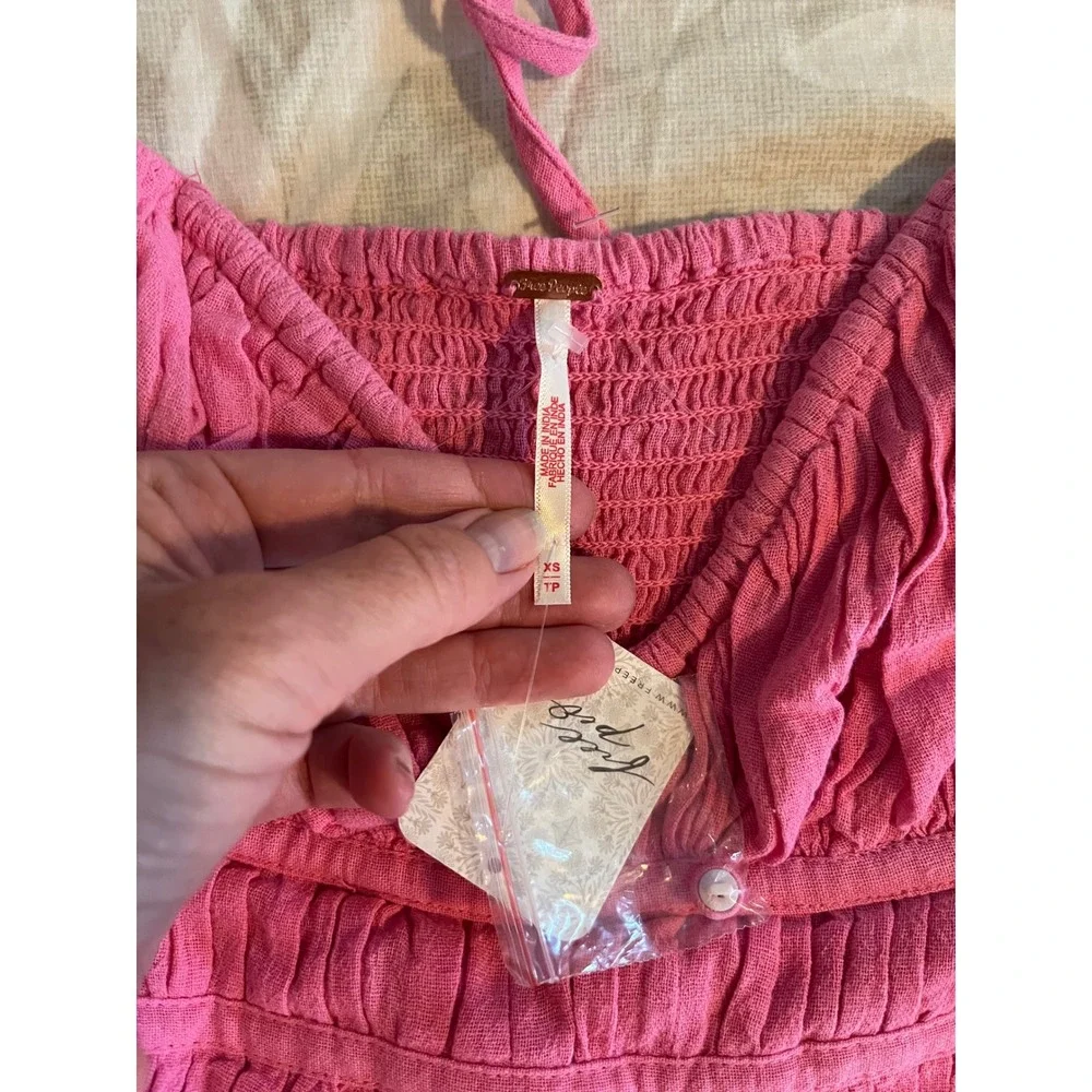 Free People Chloe Top Pink Smocked Long Sleeve Pleated Sweetheart Crop XS NEW